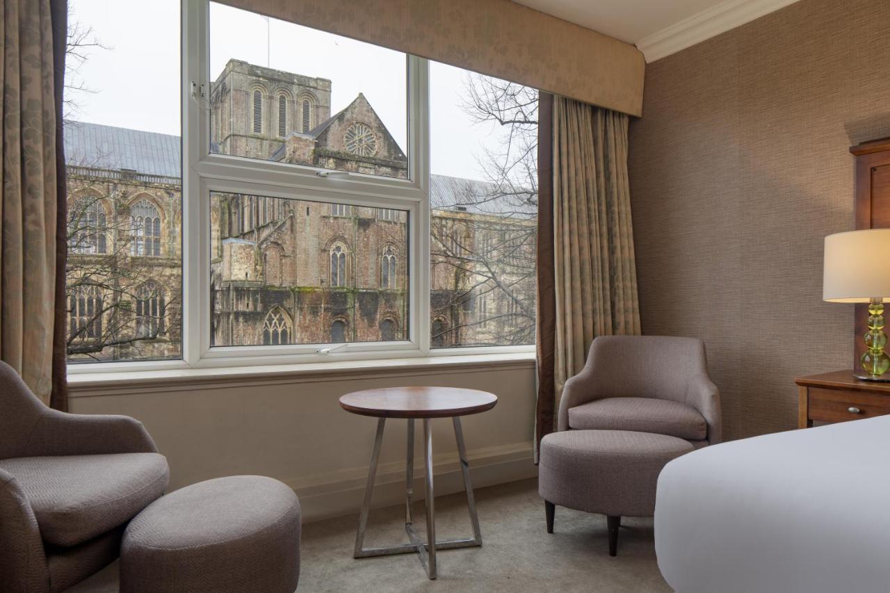 Mercure Winchester Wessex Hotel Exterior foto