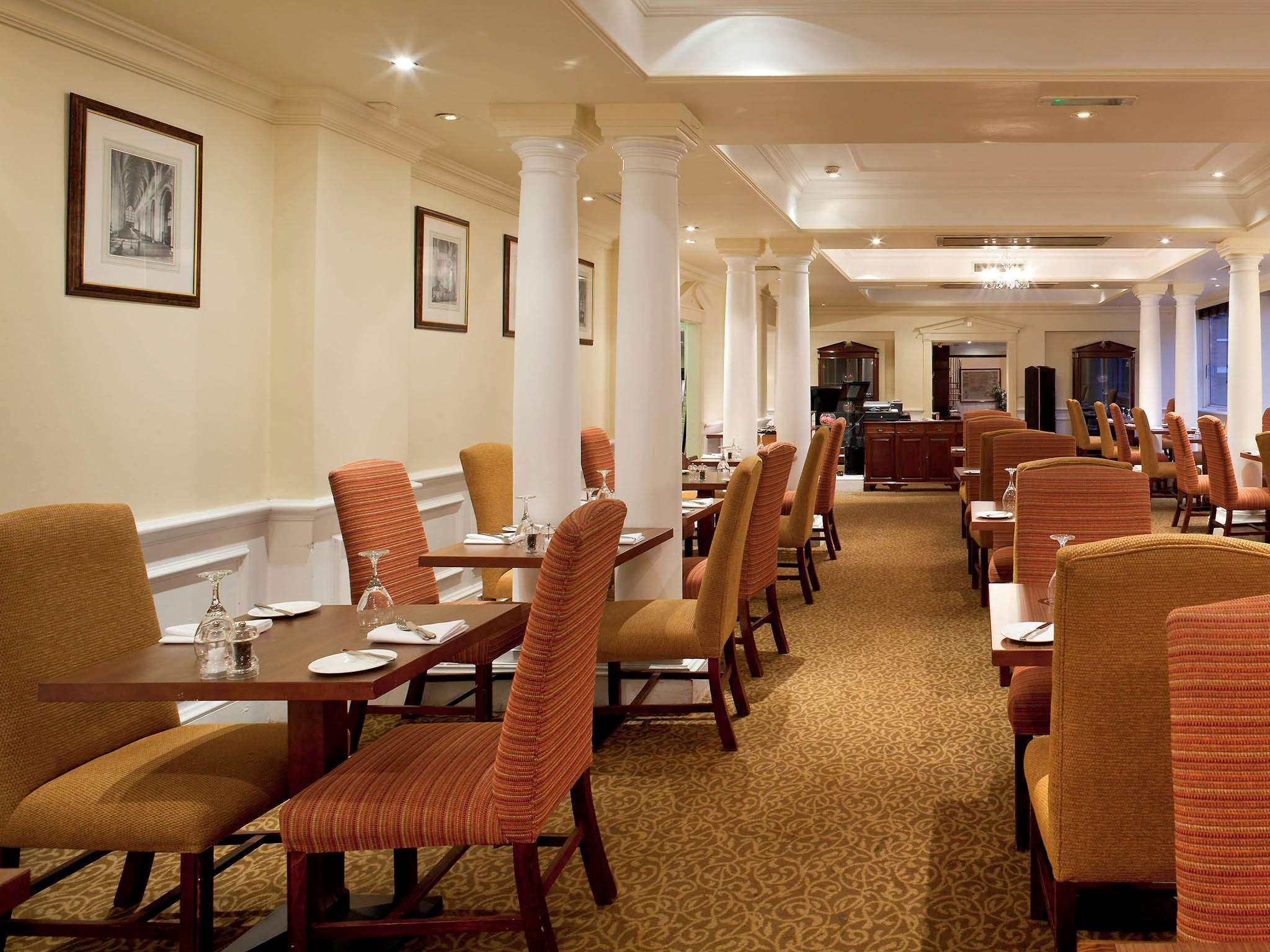Mercure Winchester Wessex Hotel Exterior foto